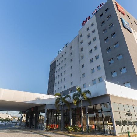 Ibis Lorena - Circuito da Fé Exterior foto